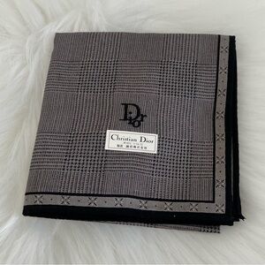 Dior Pocket Square Black and Gray Glen Plaid Pattern 100% Silk BNWOT